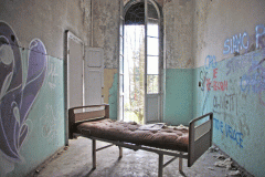 stanza-manicomio