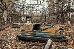 3732012-pripyat-ucraina-2021-vista-di-autoscontri-a-chernobyl-gratuito-foto