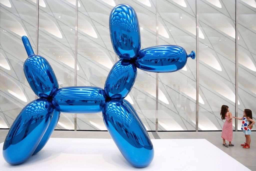 Arte stravagante: opere surreali - 6 Balloon Dog" di Jeff Koons